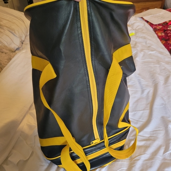 Duffel Bag - Picture 4 of 7